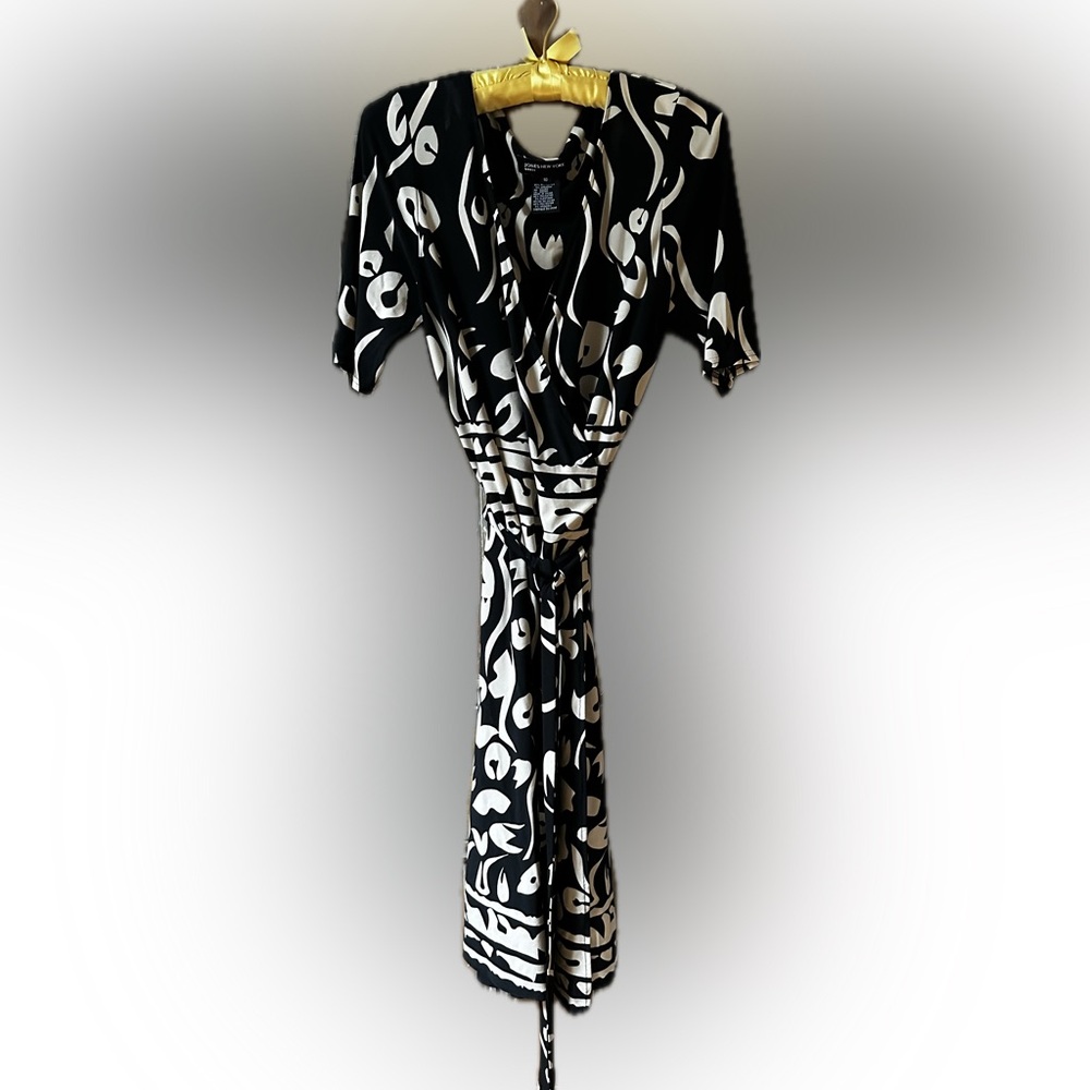 Jones New York Black and White Midi Dress